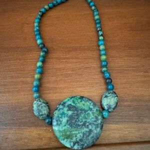 GORGEOUS TURQUOISE CIRCLE STONE CHOKER 🤗💕💕VINTAGE ❌ STOLEN